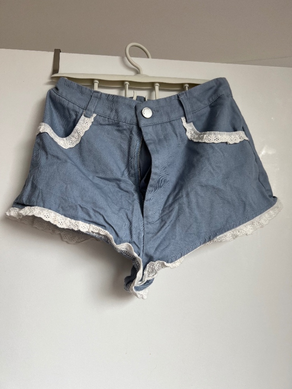 SHEIN Women's Blue and White Lace Cute Girl Teen Shorts